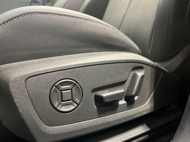 Audi Q6 e-tron S edition performance 100 kWh 306pk · SOH 97,9% · Panoramadak · 360 Camera · Inklap. Trekhaak · Luchtvering · B&O Sound · Head-Up Display · Garantie t/m 15-03-2031 of 100.000km