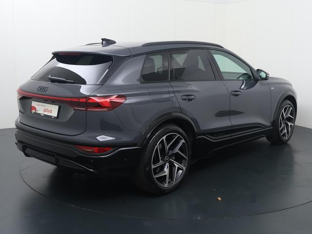 Audi Q6 e-tron S edition performance 100 kWh | 306 PK | SoH 97 % | Warmtepomp | Adaptive Cruise Control | Bang & Olufsen 3D | 360 graden camera | Head-up Display | Matrix LED | Keyless Entry | Dodehoek detectie |