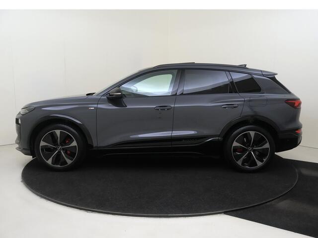 Audi Q6 e-tron S edition quattro 100 kWh | Panoramadak | Sportstoelen leder Plus | Luchtvering | Warmtepomp | Bang & Olufsen | Head-up Display | 360 camera | LED matrix verlichting |