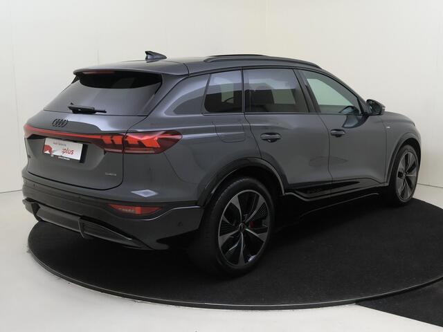 Audi Q6 e-tron S edition quattro 100 kWh | Panoramadak | Sportstoelen leder Plus | Luchtvering | Warmtepomp | Bang & Olufsen | Head-up Display | 360 camera | LED matrix verlichting |