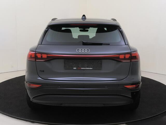 Audi Q6 e-tron S edition performance 100 kWh | Panoramadak | Trekhaak | Luchtvering | Bang & Olufsen | 360 camera | Head-up display | Keyless | Sfeerverlichting |
