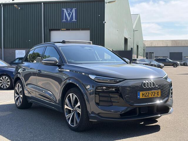 Audi Q6 e-tron Launch edition 83 kWh BOMVOL! | ELEK. TREKHAAK | STOEL VERWARMING VOOR EN ACHTER | KEYLESS | 360 CAMERA | STUURVERWARMING | FABRIEKS GARANTIE TM 01-08-2027 |