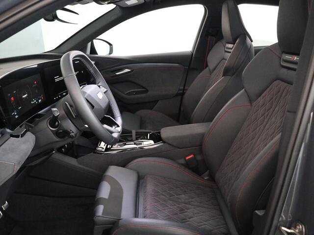 Audi Q6 e-tron S edition quattro 100 kWh 387 pk | Navigatie | Warmtepomp | Panoramadak | Trekhaak (wegklapbaar) | Rondomzicht camera | Leder/Alcantara | S-Line |