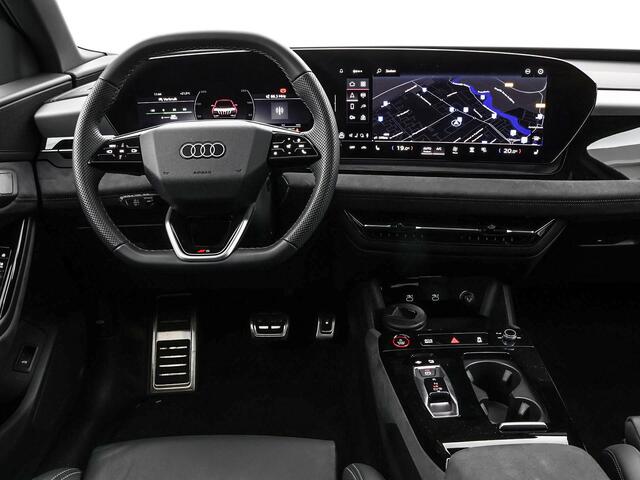 Audi Q6 SQ6 e-tron SQ6 quattro 100 kWh 490pk · SOH 98% · Panoramadak · 360 Camera · Inklapbare Trekhaak · Warmtepomp · Elek. Stoelen + Geheugen · Garantie t/m 06-10-2030 of 100.000km