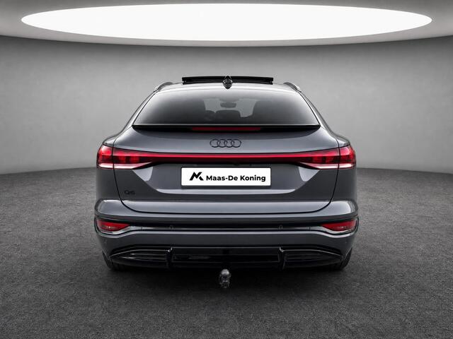 Audi Q6 e-tron S edition 306pk performance 100 kWh · Panoramadak · Luchtvering · Trekhaak · 360 Camera · Warmtepomp · Head-Up · Elek. Voorstoelen · 21'' Inch · 24-11-2030 of 100.000km
