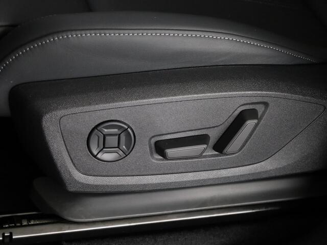 Audi Q6 Sportback e-tron S edition 83Kwh 252 pk | Glazen panoramadak | Exterieurpakket zwart | Trekhaak, mechanisch draaibaar | S line zwart leder-kunstleder |