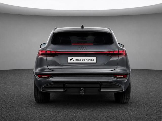 Audi Q6 Sportback e-tron S edition 83 kWh 252 PK · Glazen panoramadak · Trekhaak elek. wegklapbaar · Optiekpakket zwart
