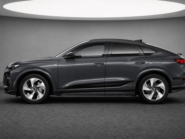 Audi Q6 Sportback e-tron S edition 83 kWh 252 PK · Glazen panoramadak · Trekhaak elek. wegklapbaar · Optiekpakket zwart