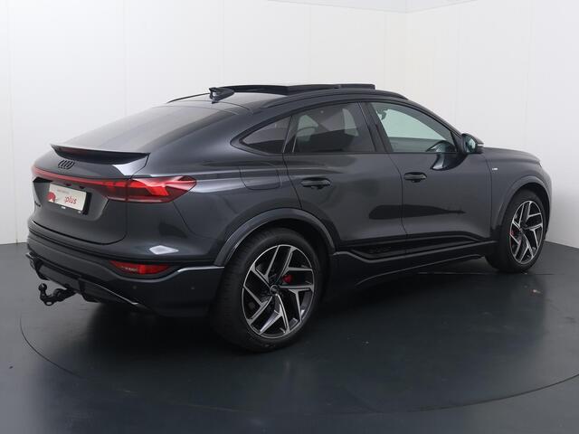 Audi Q6 Sportback e-tron S edition performance 100 kWh | 306 PK | SoH 96% | Warmtepomp | Adaptive Cruise Control | 360 graden camera | Panoramadak | Matrix LED | Keyless Entry | Dodehoek detectie | Draadloze telefoonlader | Elektrische achterklep | Navigatiesysteem | Sfeerverlichting | Stoelmassage & -verwarming | S-Line | Apple Carplay / Android Auto |