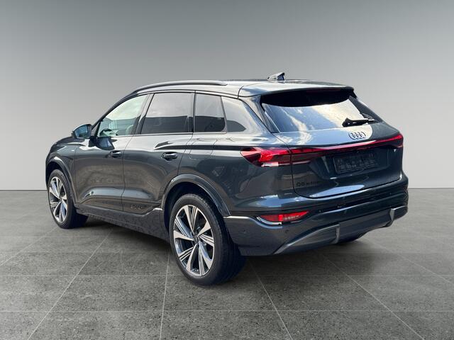 Audi Q6 e-tron S edition 83 kWh 252pk Stoelverwarming voor en achter | Park assist plus | Adaptive cruise control