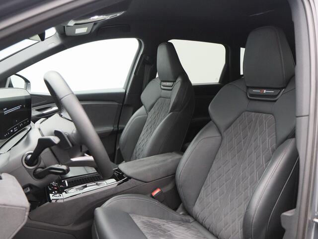 Audi Q6 e-tron S edition performance 100 kWh 306 Pk | Luchtvering | 21 inch | Trekhaak | 360° Camera | Massage | 28.250 Km !!