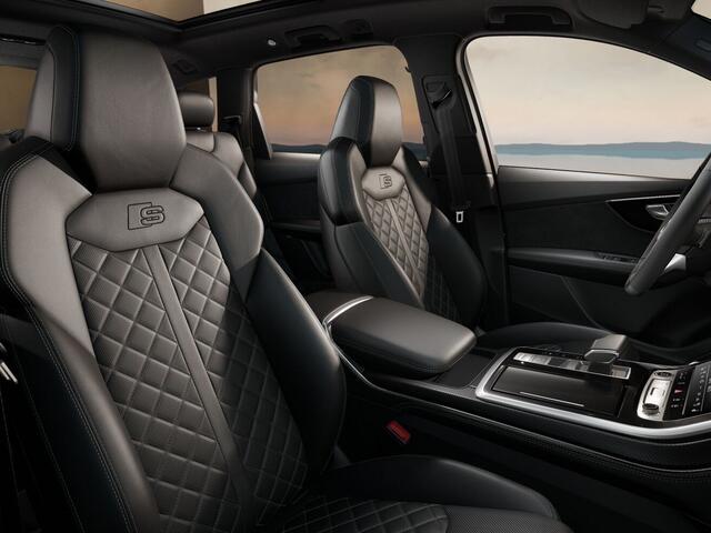 Audi Q7 60 TFSI e quattro Pro Line S Competition 490 PK · Audi Exclusive kleur · 22" LM Velgen · HD matrix + Audi Laserlicht · Digitale OLED achterlichten · vierwielbesturing · Servosluiting