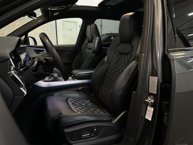 Audi Q7 3.0 V6 381pk Hybrid S-Line Sportpack | RS-Stoelen | 360 cam | ACC | Panodak | Laser | Softclose | Ambiente Led | Stuur verwarming | Memory | Zonneschermen | Black optic | Bovag garantie.