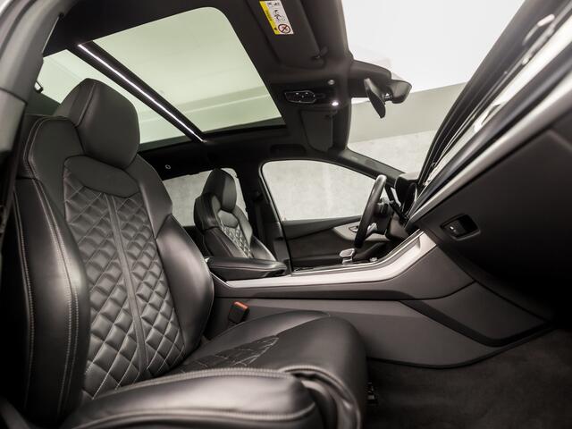 Audi Q7 50 TDI quattro S-Line Sport 286Pk Automaat (RS STOELEN, PANORAMADAK, LUCHTVERING, MEMORY SEATS, STOELKOELING, MASSAGE, APPLE CARPLAY, SOFT CLOSE, BOSE AUDIO, KEYLESS, MATRIX LED, NIEUWSTAAT)