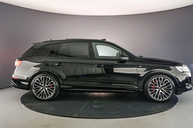 Audi Q7 55 TFSI e Pro Line S | Pano | B&O | Head Up | Trekhaak | HD-Matrix | S-Stoelen | 22 inch | Laser | 4-wiel best | 360Cam | Keyless | S-Line