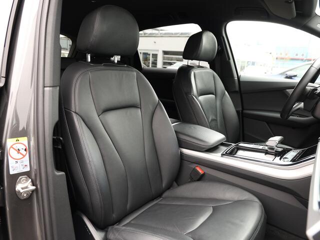 Audi Q7 55 TFSI e quattro Pro Line Plus 381pk | Luchtvering | Trekhaak | Keyless | Head-up | Keyless | Camera | Dodehoekdetectie | Adaptive Cruise
