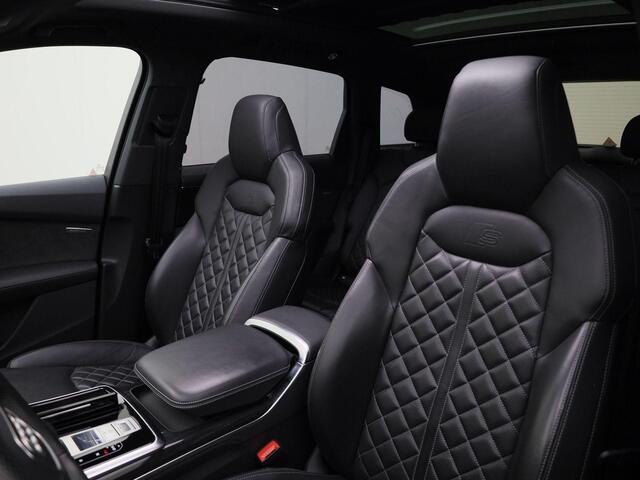 Audi Q7 60 TFSIe 335kW/456PK quattro · Panoramadak · Luxe leder · Trekhaak · Camera · Exclusive