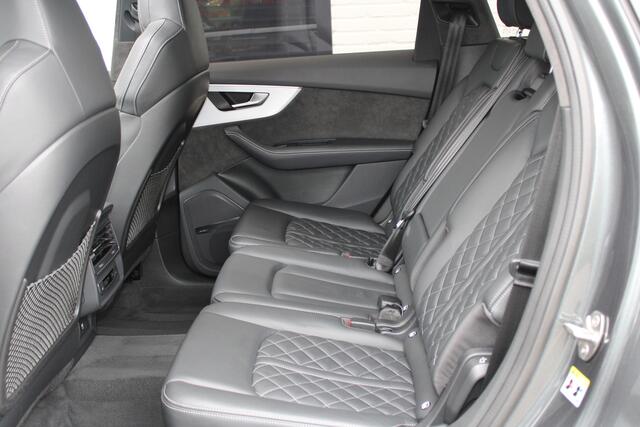 Audi Q7 60 TFSI / e quattro / Competition / Panorama / Luchtvering / NL Auto / BTW / Vol Opties / Nette Staat