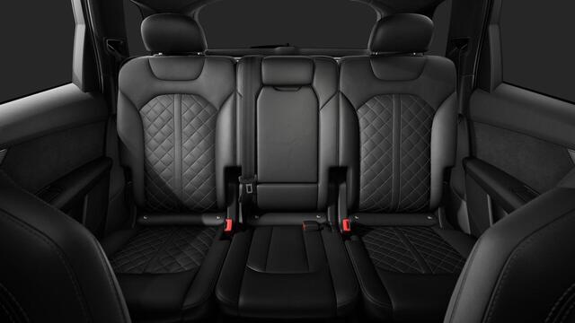 Audi Q7 60 TFSI e quattro Pro Line S Competition | 490 PK | SoH 97%| Trekhaak | Panoramadak | Head-up display | HD matrix LED koplampen | Sportstoelen | 22" LM velgen |