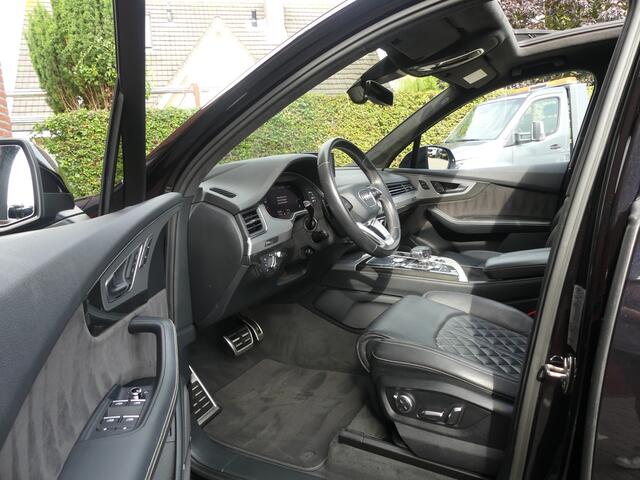 Audi Q7 3.0 TDI quattro S-line 7p / Panodak / Trekhaak