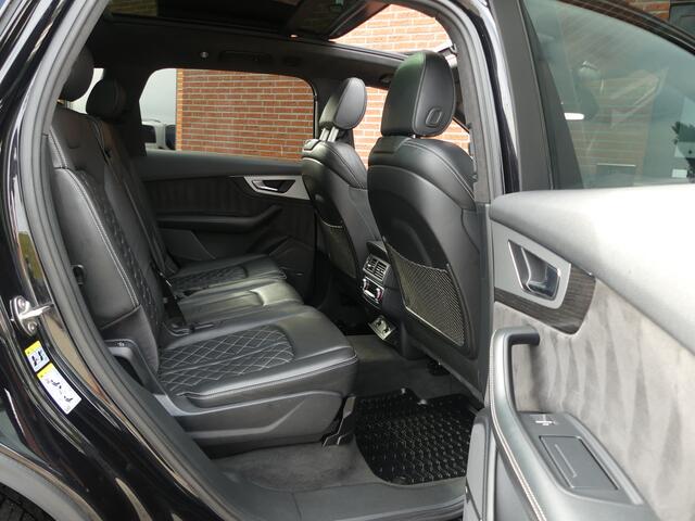 Audi Q7 3.0 TDI quattro S-line 7p / Panodak / Trekhaak