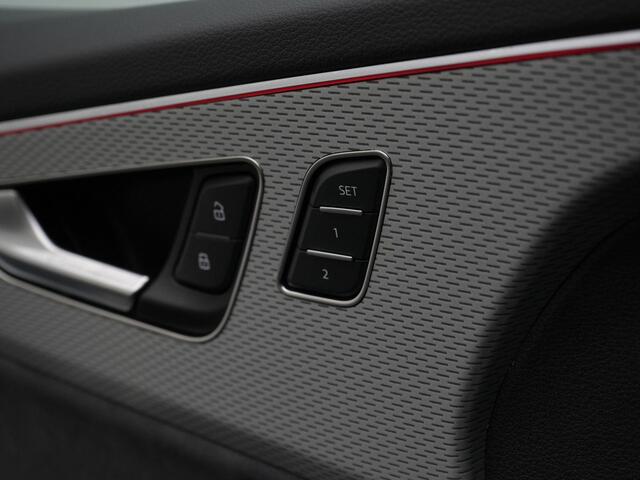 Audi Q7 60 TFSI e 490 pk tiptronic quattro Pro Line S Competition / S-Line | Panoramadak | Trekhaak | Valcona leder | Laser LED | Sportstoelen Plus | Uitgebreid lederpakket | Vierwielbesturing