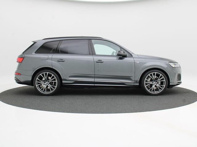 Audi Q7 55 TFSi e quattro 380 Pk S-Line | Trekhaak | 22 Inch | Panoramadak | Zwart Optiek | Adaptive Cruise | Bose Audio | Head-Up | Full LED | Privacy Glass | Elektrische Achterklep | 55.774 Km!!