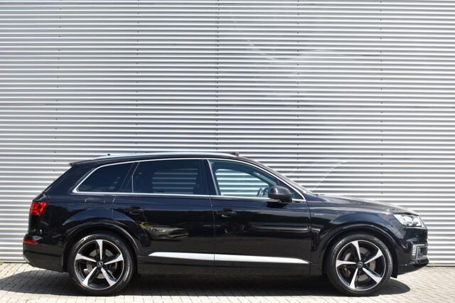 Audi Q7 3.0 TDI E-TRON QUATTRO SPORT / P.DAK / LEDER / ADAP. CRUISE. / EL. HAAK