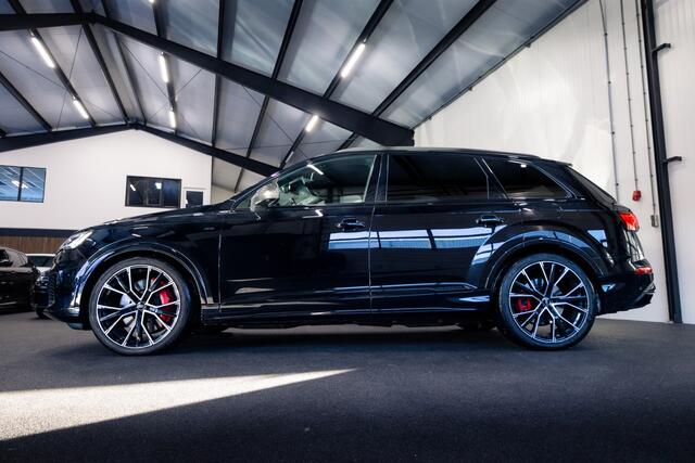Audi Q7 60 TFSI e 463 pk V6 Quattro Competition S-Line Laser-Light/ RS-Stoelen/ Keyless/ Head-Up/ B&O/ Adap.Cruise/ Pano-Dak/ Lucht-Vering/ 360-Camera/ Carbon/ Trekhaak/ 22'' LMV