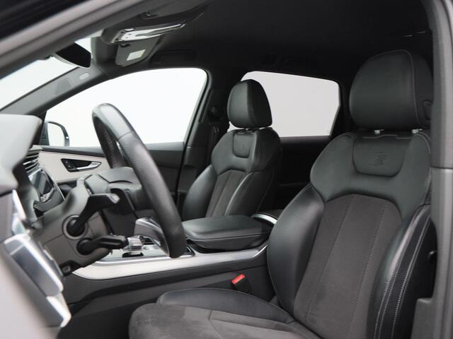 Audi Q7 55 TFSi e quattro S-Line 340 Pk Automaat | Luchtvering | Head-Up | 360° Camera | B&O Audio | Trekhaak Elektrisch | Carplay | ECC | LED | 23 Inch | 93.077 Km