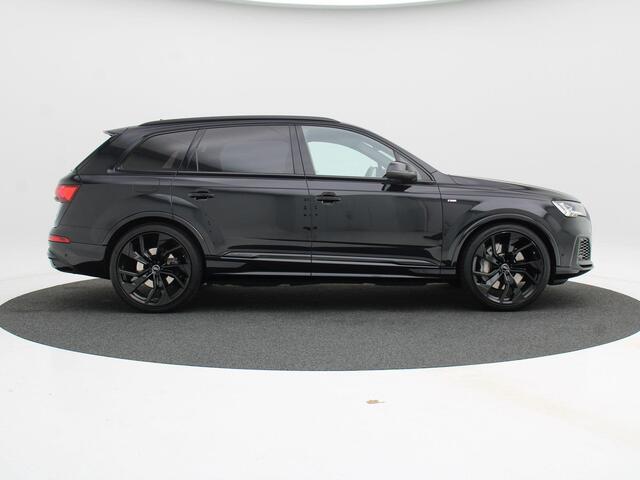 Audi Q7 55 TFSi e quattro S-Line 340 Pk Automaat | Luchtvering | Head-Up | 360° Camera | B&O Audio | Trekhaak Elektrisch | Carplay | ECC | LED | 23 Inch | 93.077 Km