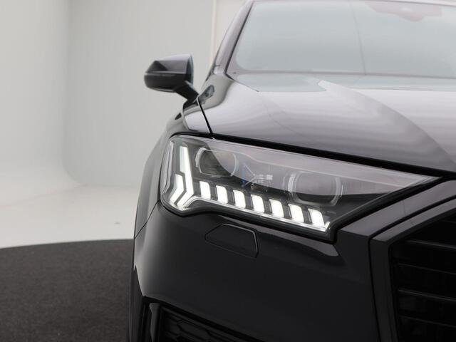 Audi Q7 55 TFSi e quattro S-Line 340 Pk Automaat | Luchtvering | Head-Up | 360° Camera | B&O Audio | Trekhaak Elektrisch | Carplay | ECC | LED | 23 Inch | 93.077 Km