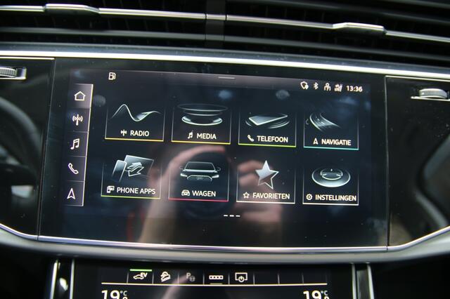 Audi Q7 55 TFSI e quattro S line | Camera achter | Leer | ACC