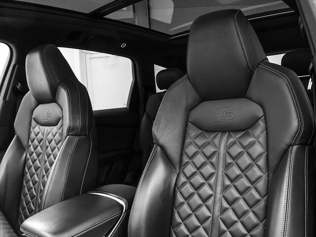 Audi Q7 55 TFSIe 380pk Tiptronic Quattro S Line · Panoramdak · Trekhaak · Leder · 360 Camera · Luchtvering · Elek. Achterklep · Massage · Stoelkoeling · 22'' Inch ·