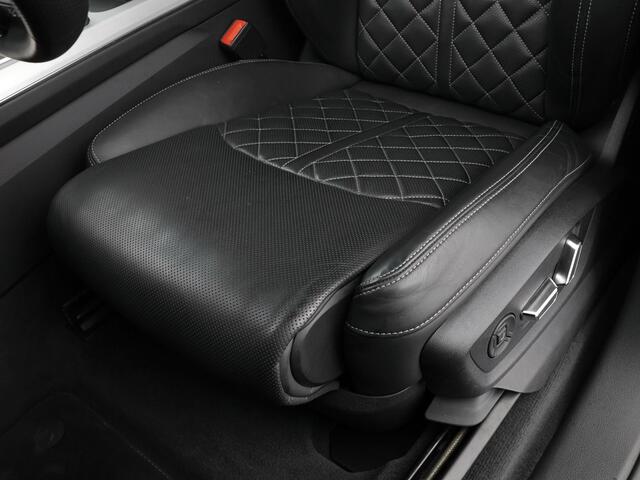 Audi Q7 55 TFSIe 380pk Tiptronic Quattro S Line · Panoramdak · Trekhaak · Leder · 360 Camera · Luchtvering · Elek. Achterklep · Massage · Stoelkoeling · 22'' Inch ·