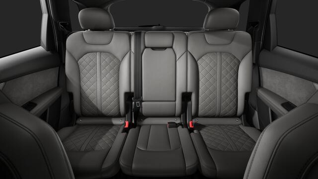 Audi Q7 55 TFSI e quattro 394 Tiptronic Pro Line S Automaat | Vierwielbesturing | Sportstoelen plus voorin | Privacy glas (donker getint) | Achterbank plus