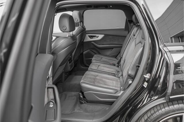 Audi Q7 55 TFSI e Quattro Pro Line S-Line Pano ACC Matrix LED 22"