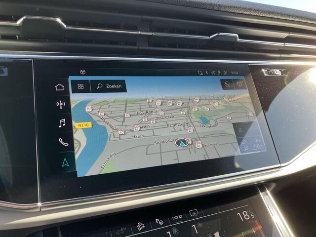 Audi Q7 55 TFSIe 280kW/381PK quattro S Line · Panoramadak · Trekhaak · Luchtvering · 360gr camera · Dodehoeksensor · 21'' · Servosluiting · Adaptive Cruise Control ·