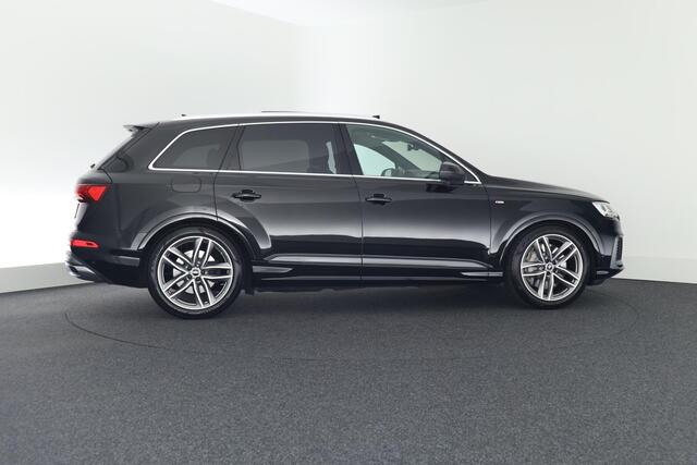 Audi Q7 55 TFSIe 381pk quattro Pro Line S Leder Memory Sluithulp B&O Panoramadak Camera Stoel + Stuurverwarming Luchtvering Navigatie 2x S-Line