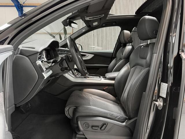 Audi Q7 60 TFSI e Quattro Competition - LUCHTVERING - PANORAMADAK - TREKHAAK - SFEERVERLICHTING - BOSE - ZWART OPTIEK - 360 CAMERA - STOELVERWARMING - ADAPT. CRUISE