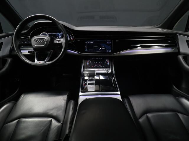 Audi Q7 60 TFSI e quattro Competition S Line [LUCHTVERING, TREKHAAK UITKLAPBAAR, SFEERVERLICHTING, ELEKTRISCH VERSTELBARE STOELEN, APPLE CARPLAY, ANDROID, STOELVERWARMING, CAMERA, PDC V+A, VOL LEDER, CRUISE, CLIMATE, NIEUWSTAAT]