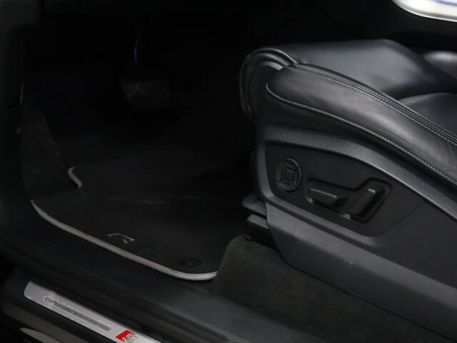 Audi Q7 60 TFSI e quattro Competition S Line [LUCHTVERING, TREKHAAK UITKLAPBAAR, SFEERVERLICHTING, ELEKTRISCH VERSTELBARE STOELEN, APPLE CARPLAY, ANDROID, STOELVERWARMING, CAMERA, PDC V+A, VOL LEDER, CRUISE, CLIMATE, NIEUWSTAAT]