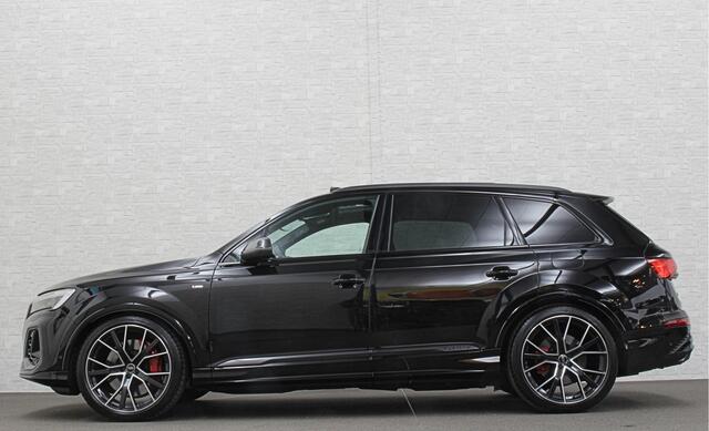 Audi Q7 60e 489pk S Competition RS-Seats | Carbon in/exterieur | B&O | Panorama | 360 Camera | Soft-Close | Head-Up | 88350,= ex btw | ACC | Matrix-LED | Keyless-Entry | Lane & Side assist | Stuurwielverwarming | Alarm | 22" Audi Sport | Leder op Dashboard | Ri