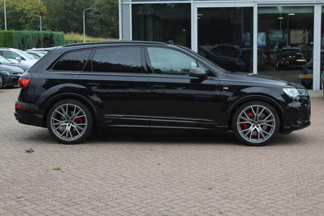 Audi Q7 60 TFSI e quattro Pro Line S Competition / Trekhaak / Panoramadak / 360Camera / Head-up / Softclose / Laser LED / Luchtvering / 22'' / B&O / RS Seats / Keyless / Stuur+Stoelverwarming / Dodehoek / DAB / ACC