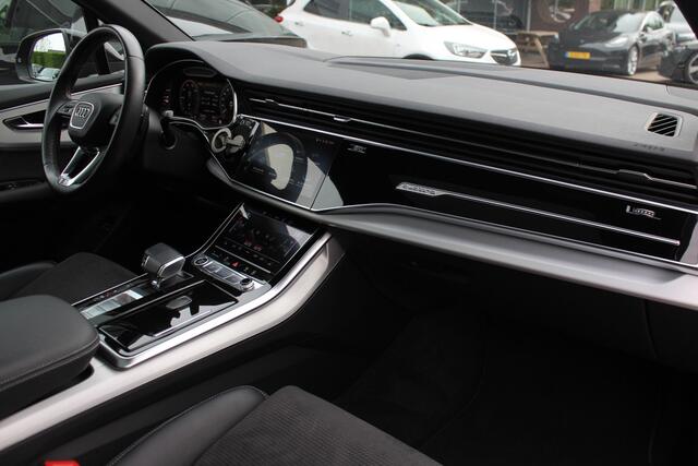 Audi Q7 55 TFSI e quattro Pro Line Plus / SoH 99,1% / Trekhaak / Panoramadak / Camera / Bose / Luchtvering / 20'' / Matrix LED / Dodehoek / Stoelverwarming / DAB / ACC