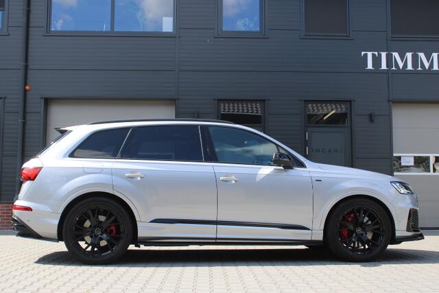 Audi Q7 60 TFSI e quattro Competition - ABT pakket - Nederlandse auto Volledig dealer onderhouden - Adaptieve Cruise - 22 inch - RS zetels - Matrix - Luchtvering - Trekhaak 360 camera