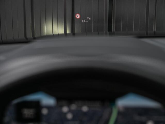 Audi Q7 4.0 TFSI SQ7 quattro Panoramadak | Keramische Remmen | Alcantara Hemel | Carbon Interieur | B&O | HUD | Luchtvering | Stoelverwarming V+A | Camera | Ambiance Interieur | Stuurverwarming | Achterasbesturing |