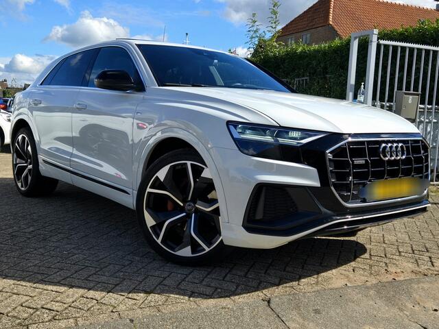 Audi Q8 5.0TDI 286PK QUATTRO S-LINE/PANORAMA/CAMERA/TREKHAAK/NEW!