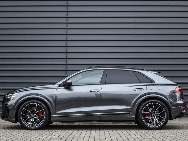 Audi Q8 55TFSI e QUATTRO PRO LINE S COMPETITION | S-SEATS | PANORAMADAK | 4 WIEL BESTURING | B&O SOUND | HEAD-UP | LUCHTVERING | DAB+ | SOFT-CLOSE | KEYLESS GO | ADAPTIVE CRUISE | 360 CAMERA | AMBIANCE INTERIEUR | TREKHAAK | BLACK-OPTIC