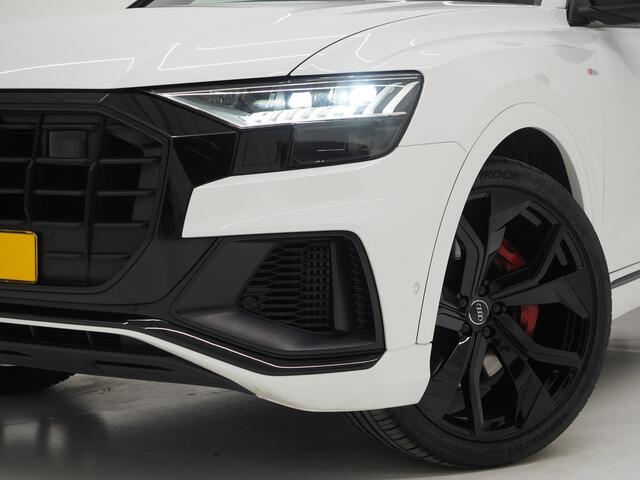 Audi Q8 60 TFSI e quattro Competition BlackOptic 462PK | RS Stoelen | 23" | Luchtvering | Panoramadak | B&O | 360 | Trekhaak